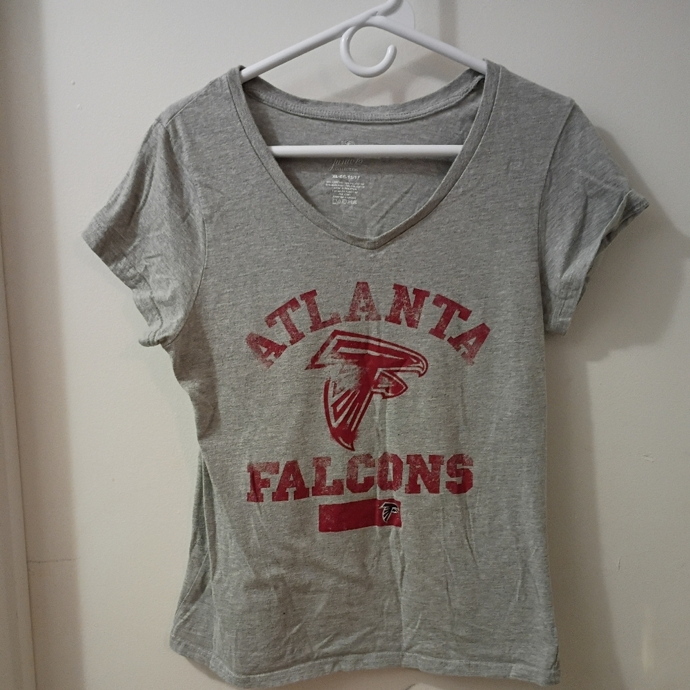 Atlanta Falcons Crew Cut Woman's Top.. Size XL. Official Gear
